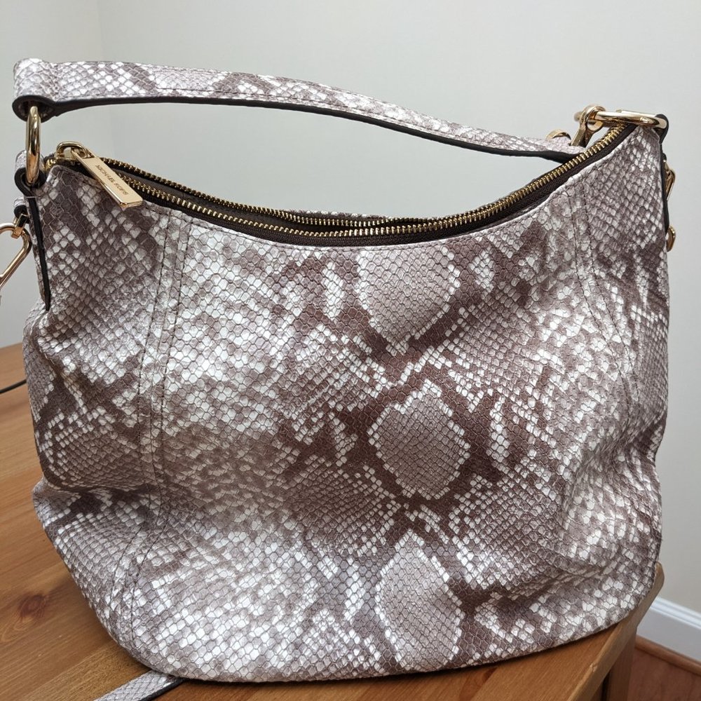 Michael Kors Purple Snakeskin Shoulder Zip-top Bag